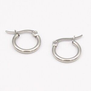 Rose Gold PVD Stud Earrings  316L stainless surgical steel  6 mm Aurora Borealis